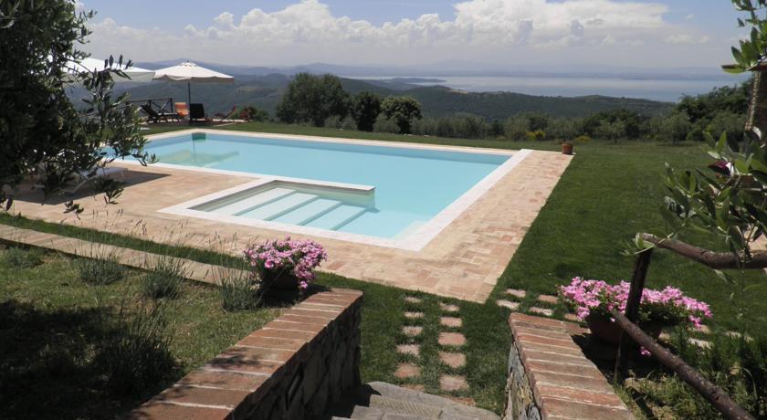 Agriturismo La Bicocca - Apt. "Il Leccio" Castel Rigone Zimmer foto